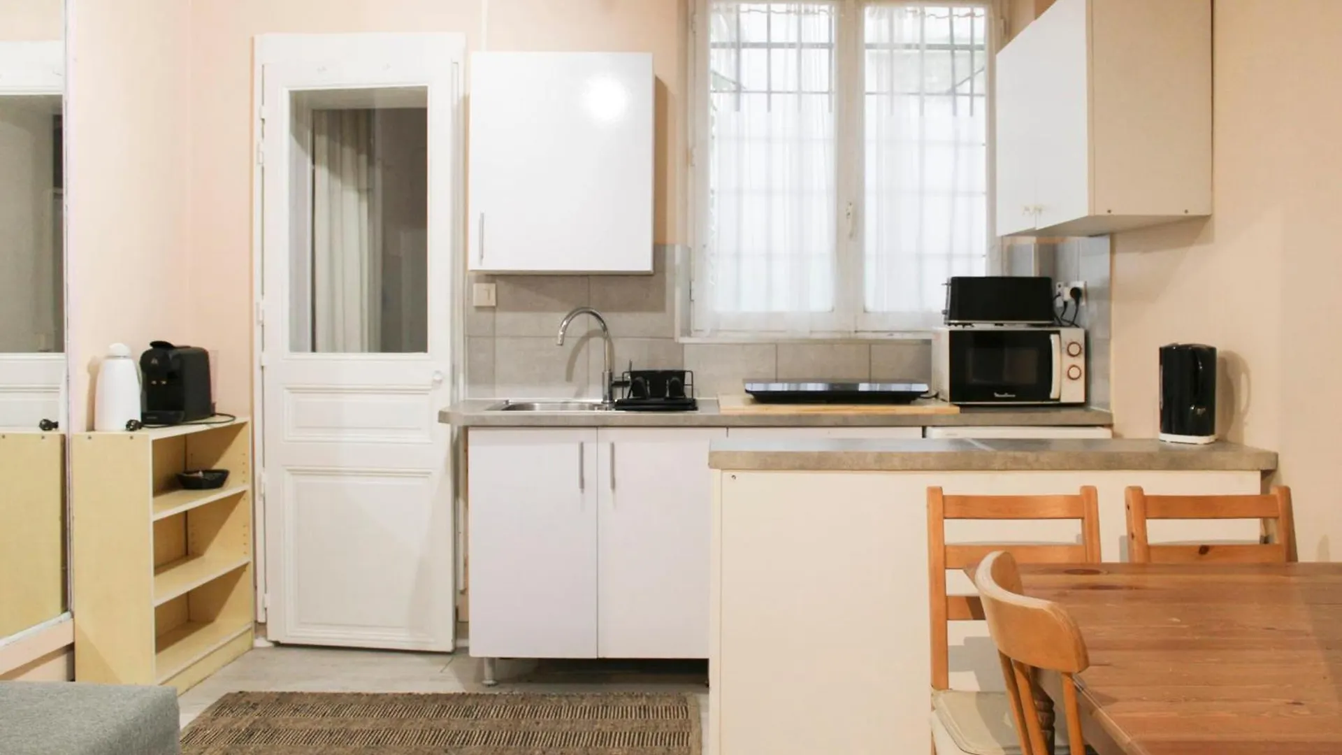 Charming For 4 People In 15 Paris